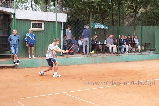 Przemek Zieliński drugi podczas IX Turnieju Tenisowy o Puchar Burmistrza Nakła nad Notecią