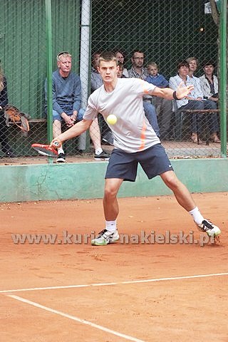Przemek Zieliński drugi podczas IX Turnieju Tenisowy o Puchar Burmistrza Nakła nad Notecią