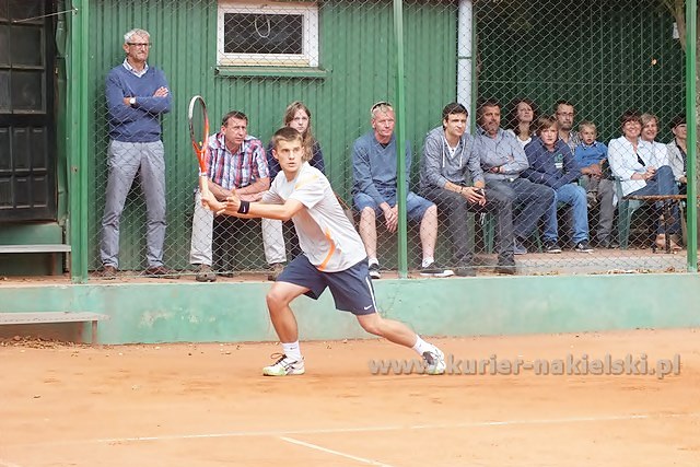 Przemek Zieliński drugi podczas IX Turnieju Tenisowy o Puchar Burmistrza Nakła nad Notecią