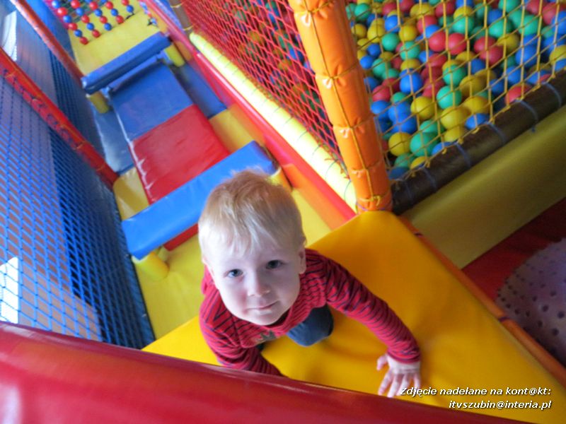 Wypadek z udziałem motocyklisty koło Zazdrości