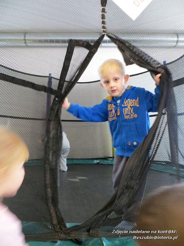 Wypadek z udziałem motocyklisty koło Zazdrości