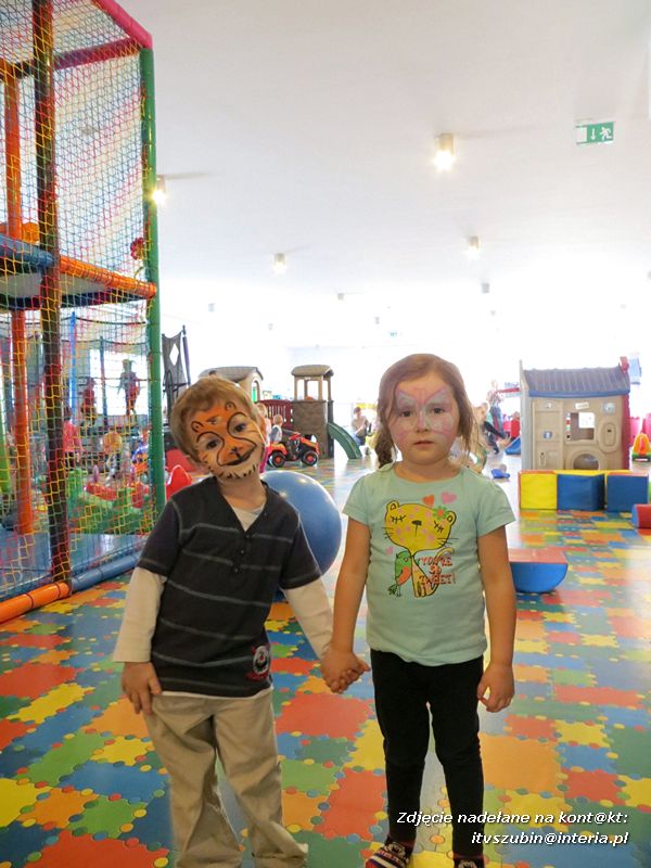 Wypadek z udziałem motocyklisty koło Zazdrości