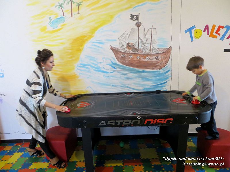 Wypadek z udziałem motocyklisty koło Zazdrości