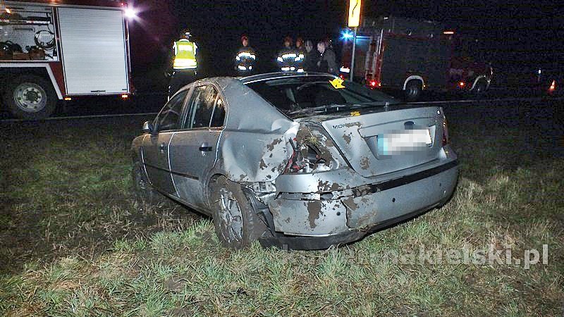 Dachowanie samochodu w Lubaszczu