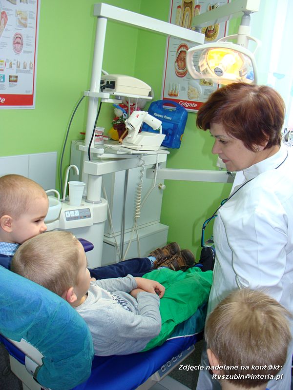 Żabki z wizytą u stomatologa