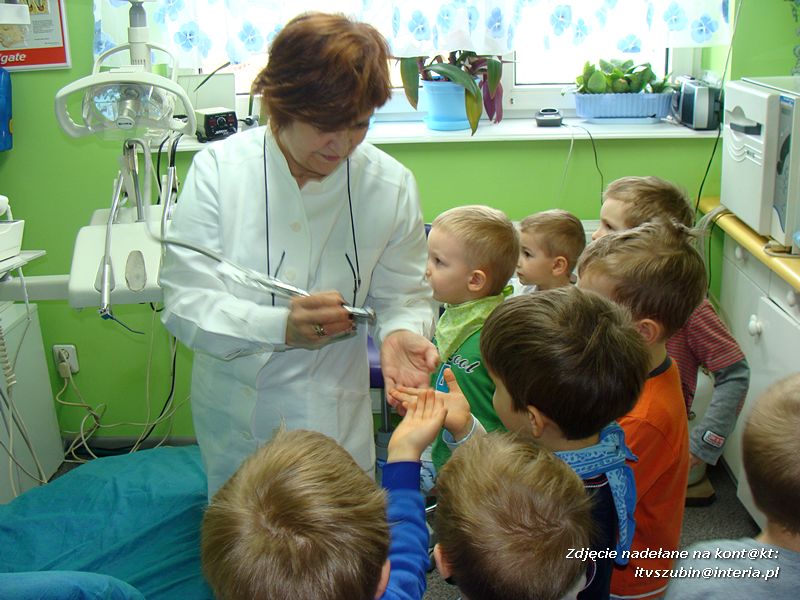 Żabki z wizytą u stomatologa