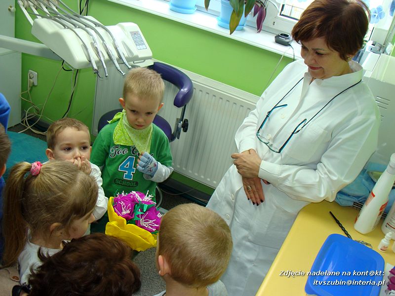 Żabki z wizytą u stomatologa