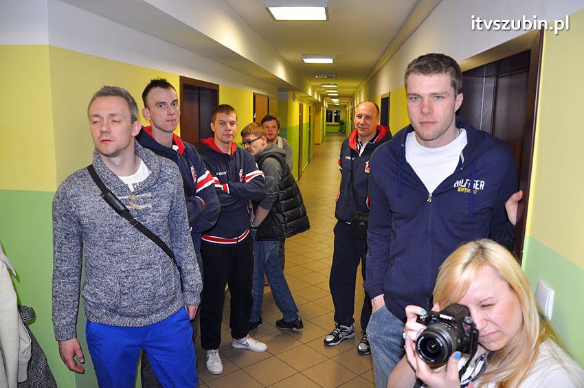 Zawodnicy Transferu Bydgoszcz z wizytą w Placówce Opiekuńczo-Wychowawczą w Szubinie