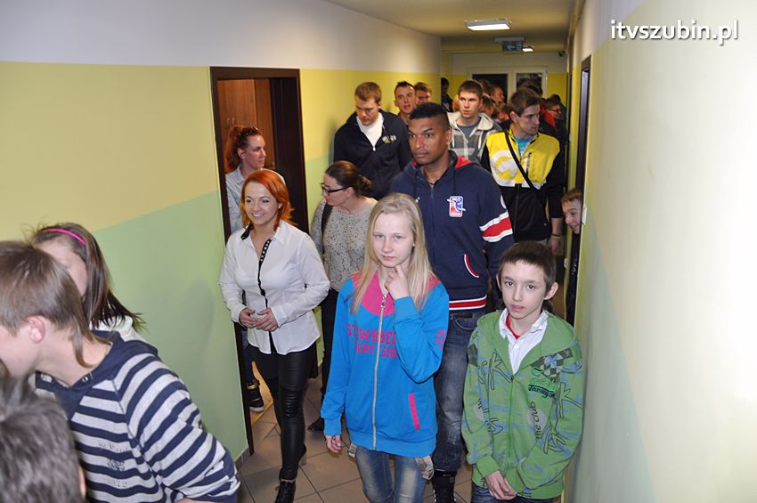 Zawodnicy Transferu Bydgoszcz z wizytą w Placówce Opiekuńczo-Wychowawczą w Szubinie