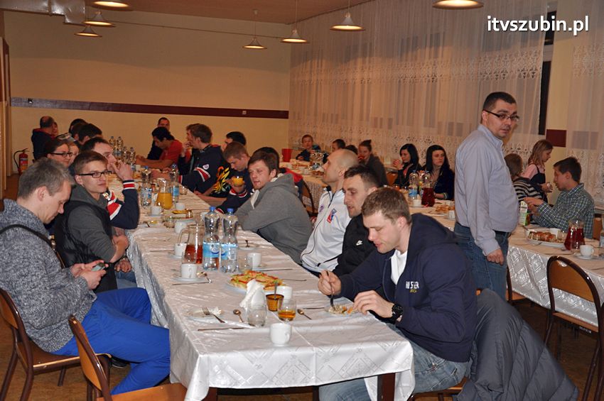 Zawodnicy Transferu Bydgoszcz z wizytą w Placówce Opiekuńczo-Wychowawczą w Szubinie