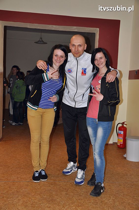 Zawodnicy Transferu Bydgoszcz z wizytą w Placówce Opiekuńczo-Wychowawczą w Szubinie