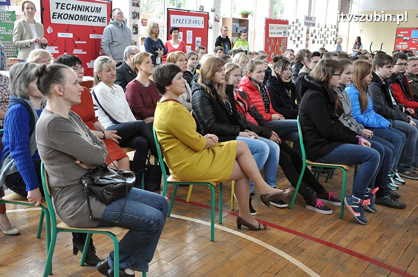 WYBIERZ SWOJE DRZWI DO KARIERY - Drzwi Otwarte w ZSP Szubin