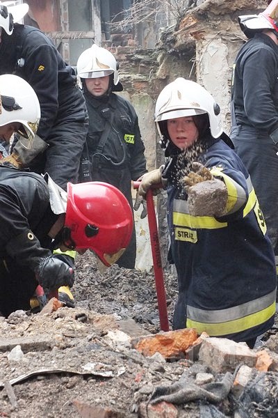 Zawalił się strop nad pomieszczeniem pustostanu