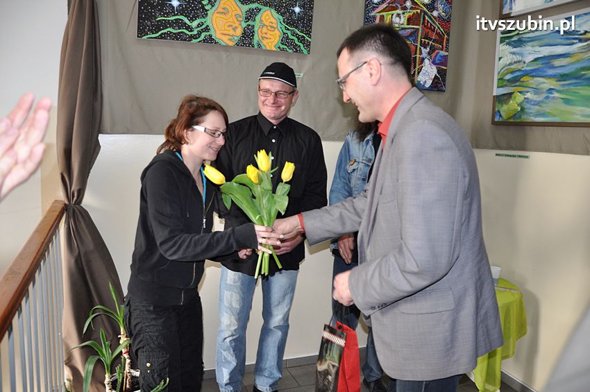 Korytarzyk - Muzeum - Ruiny - Artyści przywitali wiosnę