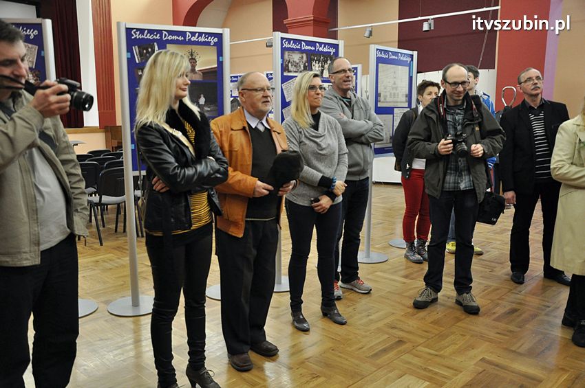 Korytarzyk - Muzeum - Ruiny - Artyści przywitali wiosnę