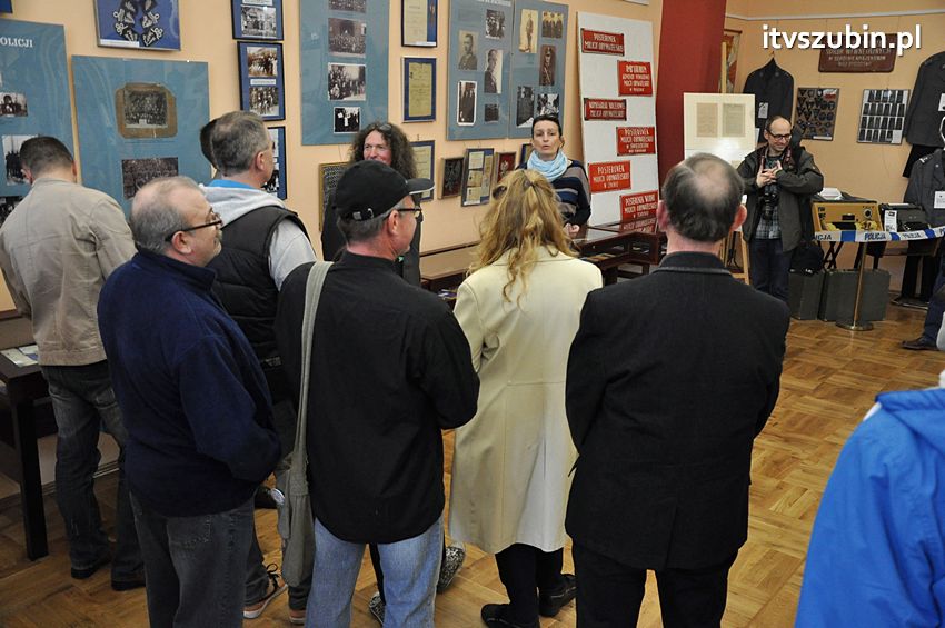 Korytarzyk - Muzeum - Ruiny - Artyści przywitali wiosnę