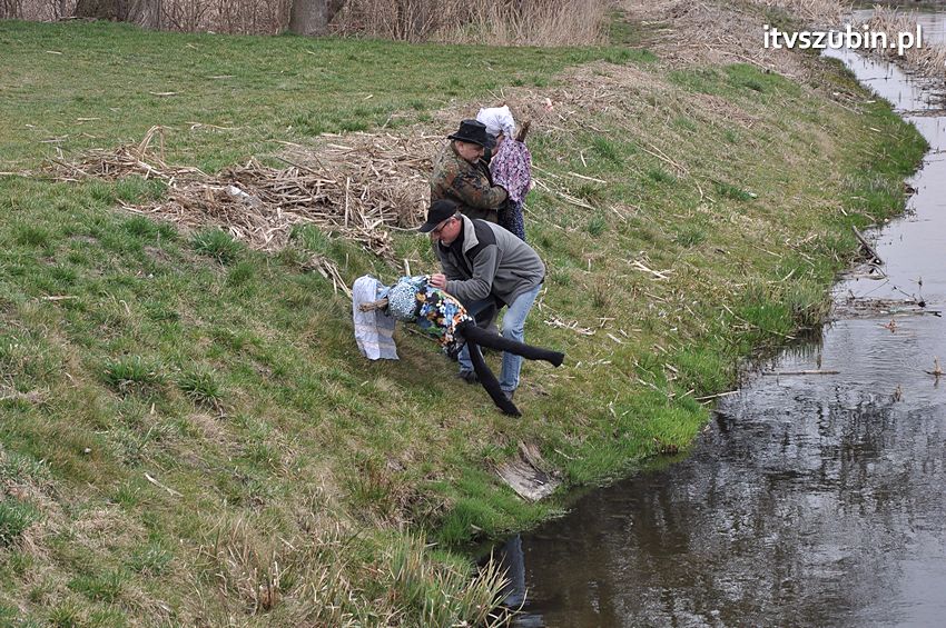 Korytarzyk - Muzeum - Ruiny - Artyści przywitali wiosnę