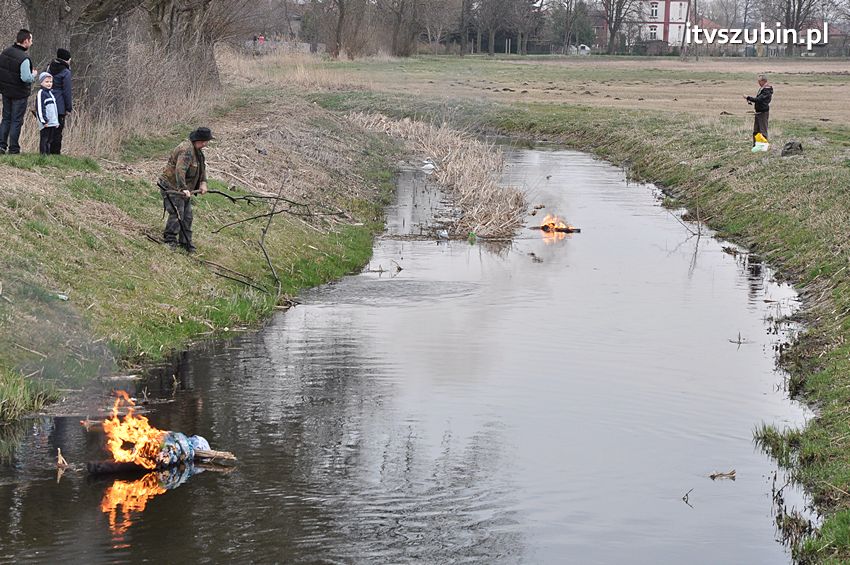Korytarzyk - Muzeum - Ruiny - Artyści przywitali wiosnę