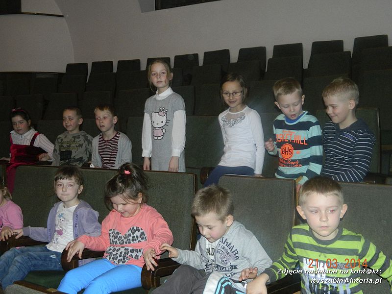 Przedszkolaki na spektaklu pt. ?Kopciuszek? w Gnieźnie