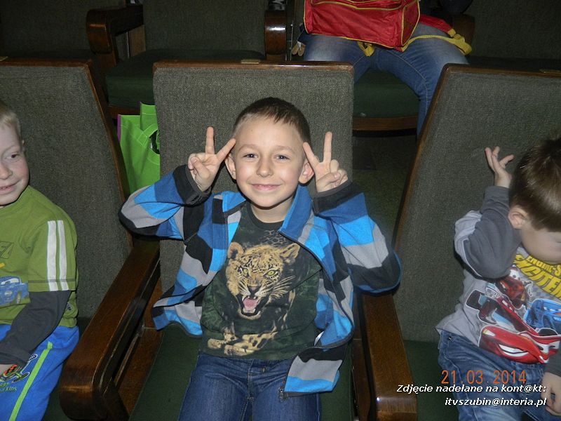 Przedszkolaki na spektaklu pt. ?Kopciuszek? w Gnieźnie