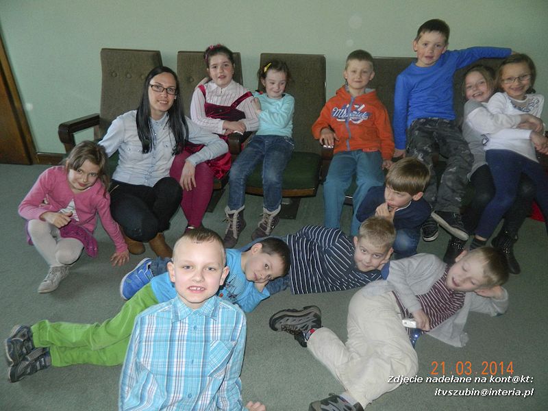 Przedszkolaki na spektaklu pt. ?Kopciuszek? w Gnieźnie