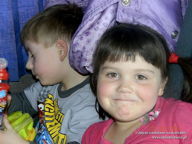 Przedszkolaki na spektaklu pt. ?Kopciuszek? w Gnieźnie