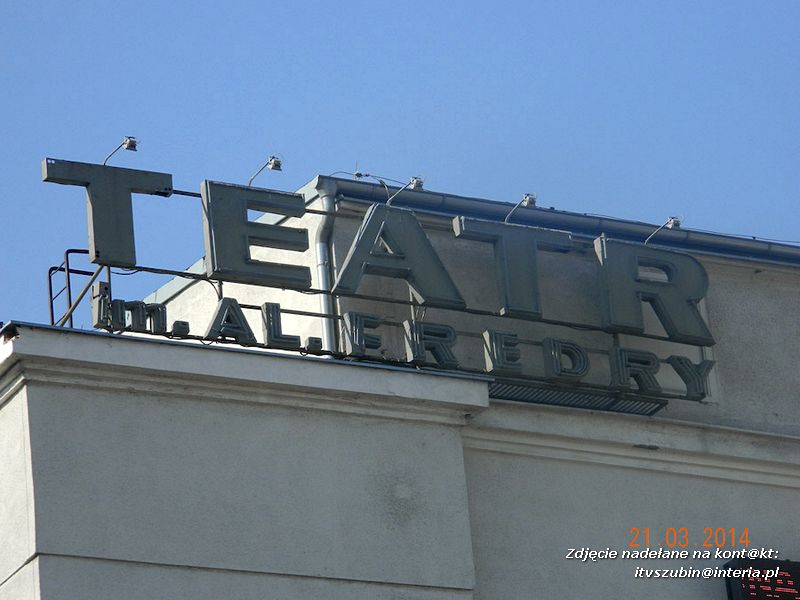 Przedszkolaki na spektaklu pt. ?Kopciuszek? w Gnieźnie