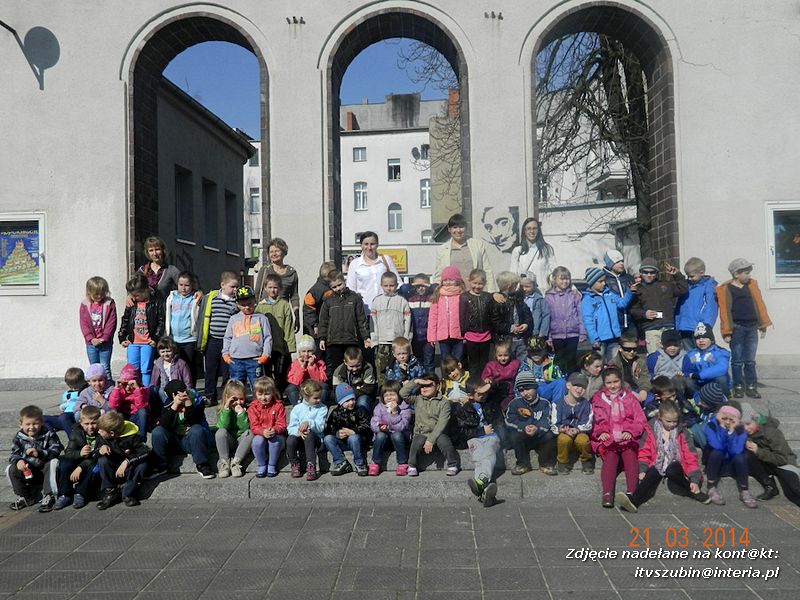 Przedszkolaki na spektaklu pt. ?Kopciuszek? w Gnieźnie