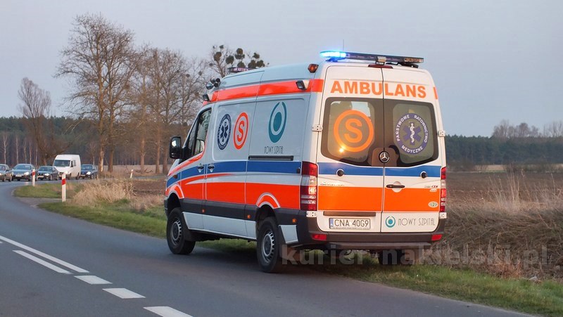 Motocyklista uderzył w samochód osobowy