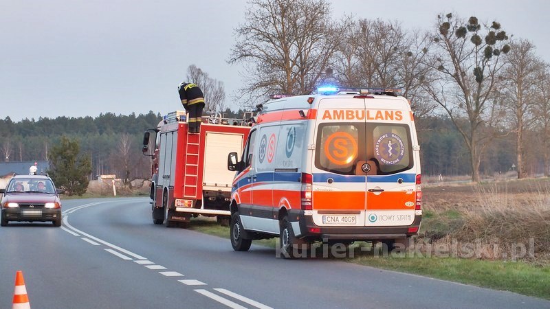 Motocyklista uderzył w samochód osobowy