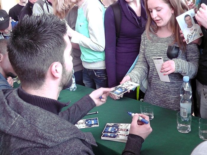 Piłkarze Zawiszy odwiedzili placówkę opiekuńczo-wychowawczą oraz dwie szkoły w naszej gminie