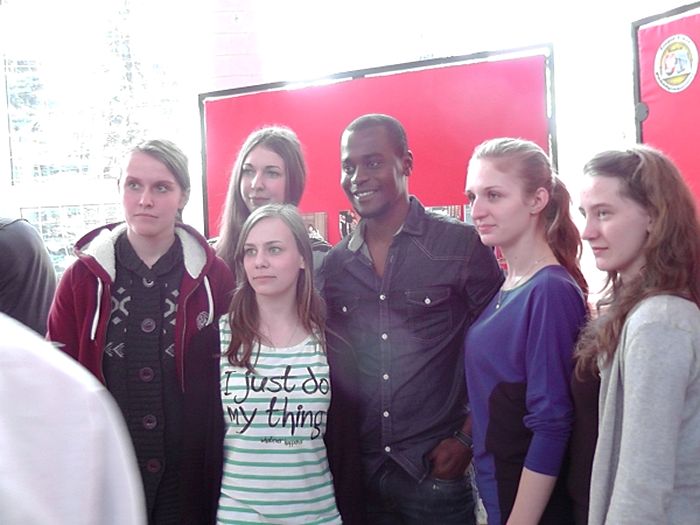 Piłkarze Zawiszy odwiedzili placówkę opiekuńczo-wychowawczą oraz dwie szkoły w naszej gminie