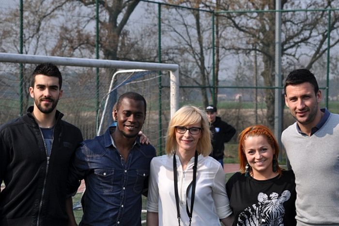 Piłkarze Zawiszy odwiedzili placówkę opiekuńczo-wychowawczą oraz dwie szkoły w naszej gminie