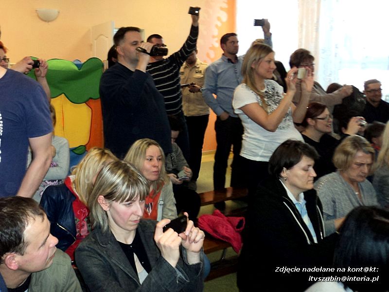 Smerfy w blasku fleszy