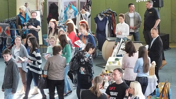 IV Targi Pracy i Przedsiębiorczości odbyły się w Nakle nad Notecią [FILM]