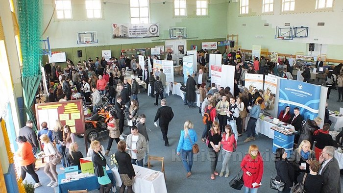 IV Targi Pracy i Przedsiębiorczości odbyły się w Nakle nad Notecią [FILM]