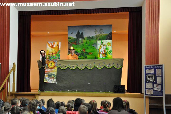 Czerwony Kapturek na scenie Domu Polskiego