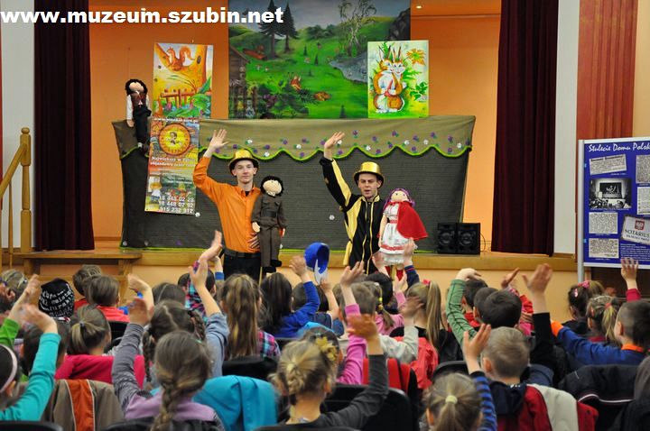 Czerwony Kapturek na scenie Domu Polskiego