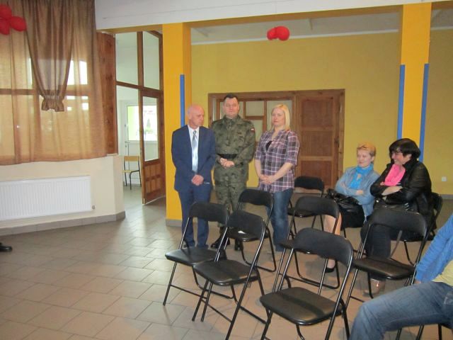 PEŁNA GALA mundurowa w Technikum w Kołaczkowie