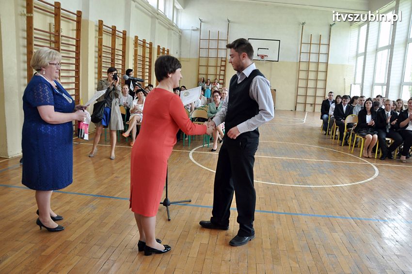 Zakończenie roku szkolnego klasy maturalnej w ZSP Szubin