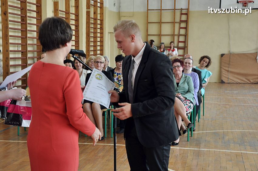 Zakończenie roku szkolnego klasy maturalnej w ZSP Szubin