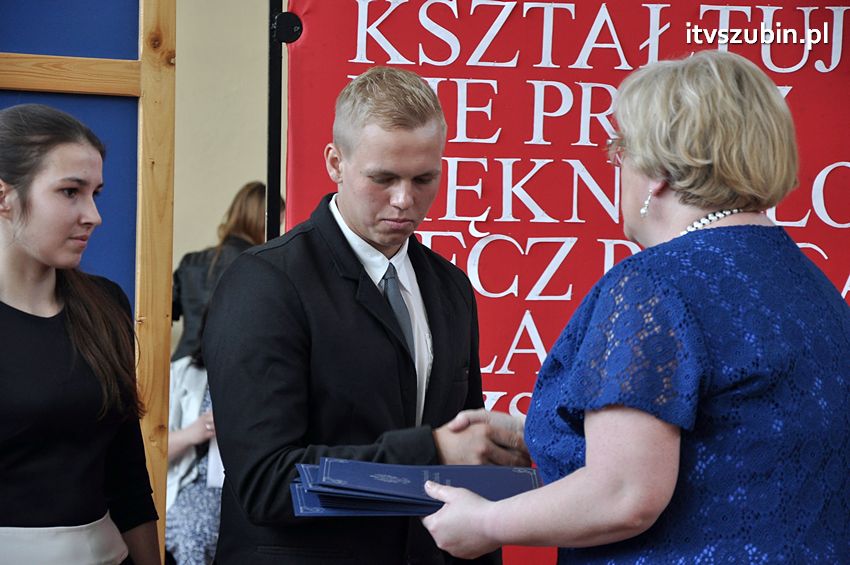 Zakończenie roku szkolnego klasy maturalnej w ZSP Szubin
