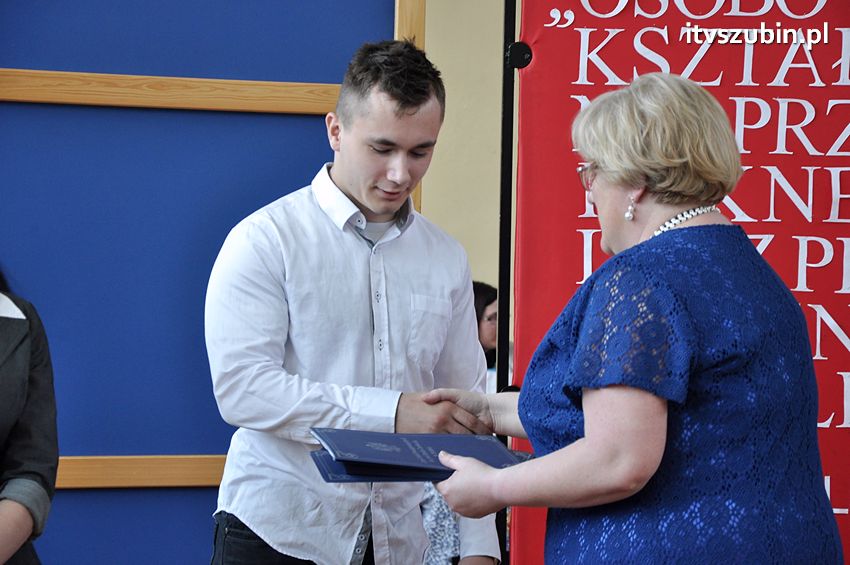 Zakończenie roku szkolnego klasy maturalnej w ZSP Szubin