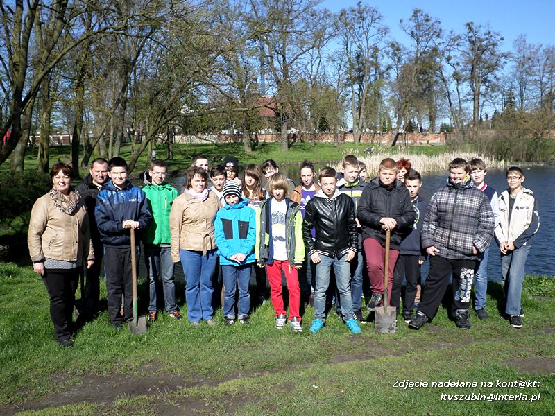 100 drzew na 100-lecie szkoły