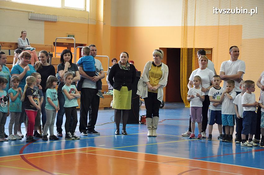 Mamo,Tato baw się z nami