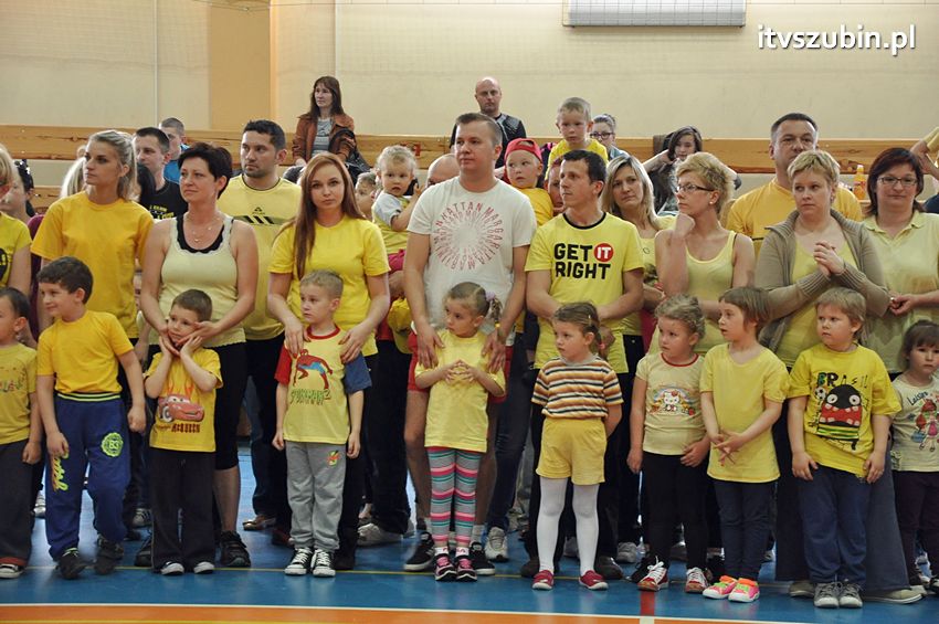 Mamo,Tato baw się z nami