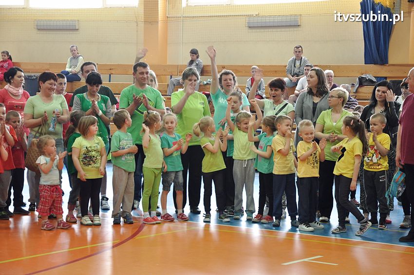 Mamo,Tato baw się z nami