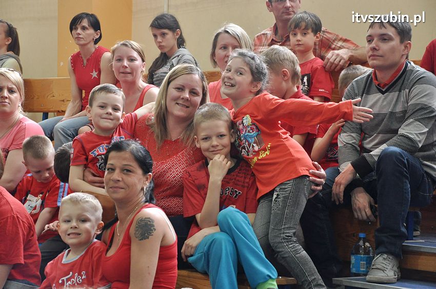 Mamo,Tato baw się z nami