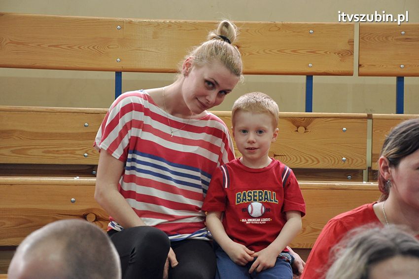 Mamo,Tato baw się z nami