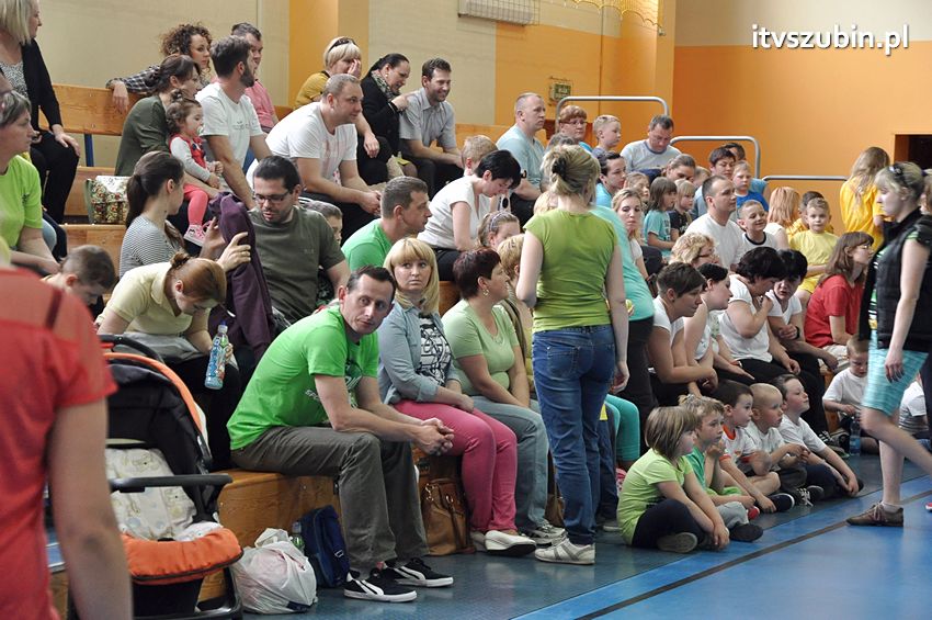 Mamo,Tato baw się z nami